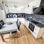 Lindenstrasse-3 By Interhome