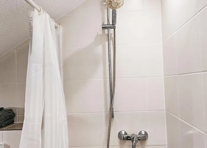 Lindenstrasse-3 By Interhome *